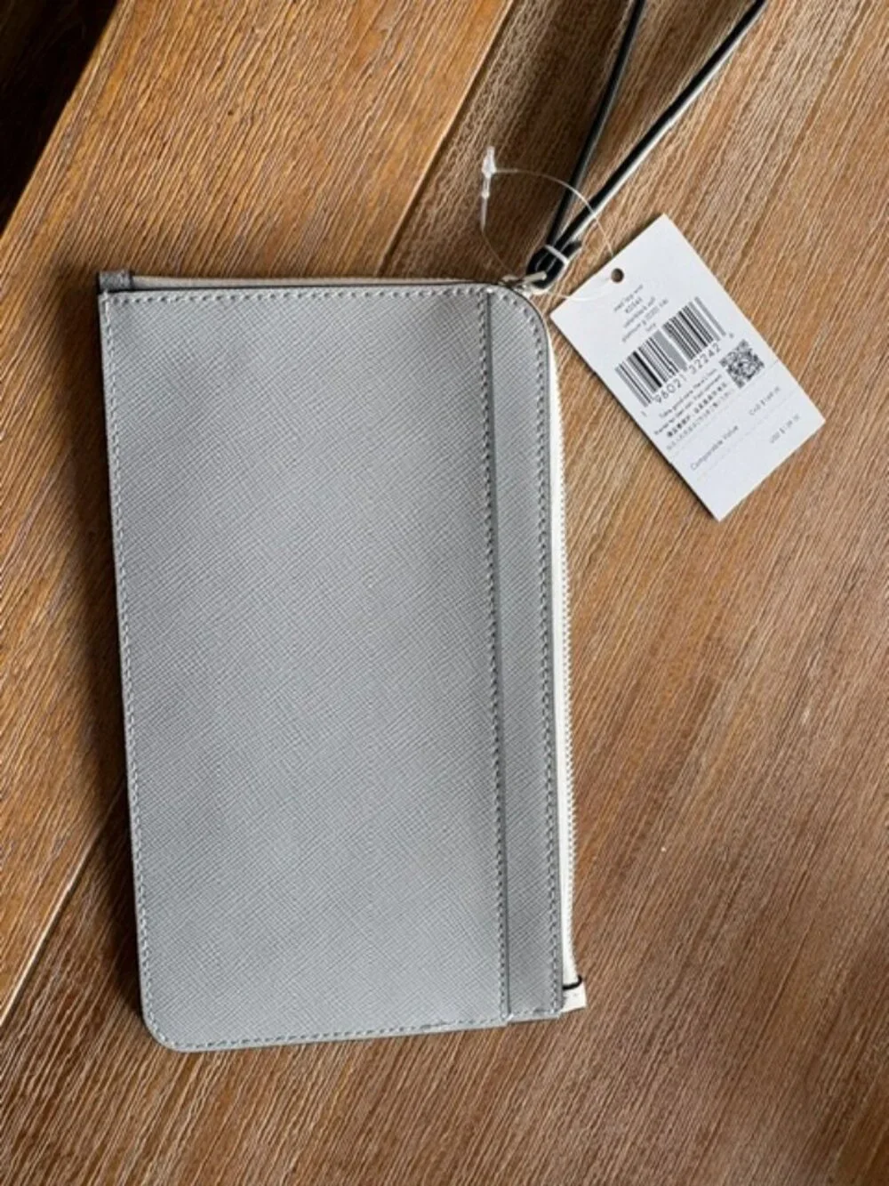 kate spade Lucy Bicolor Medium L Zip Wristlet